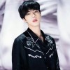 송 민 진